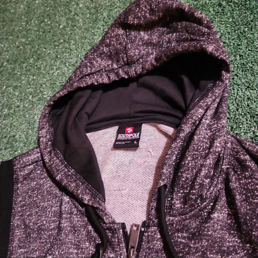 Retro Southpole Men's Grey and Black Vest